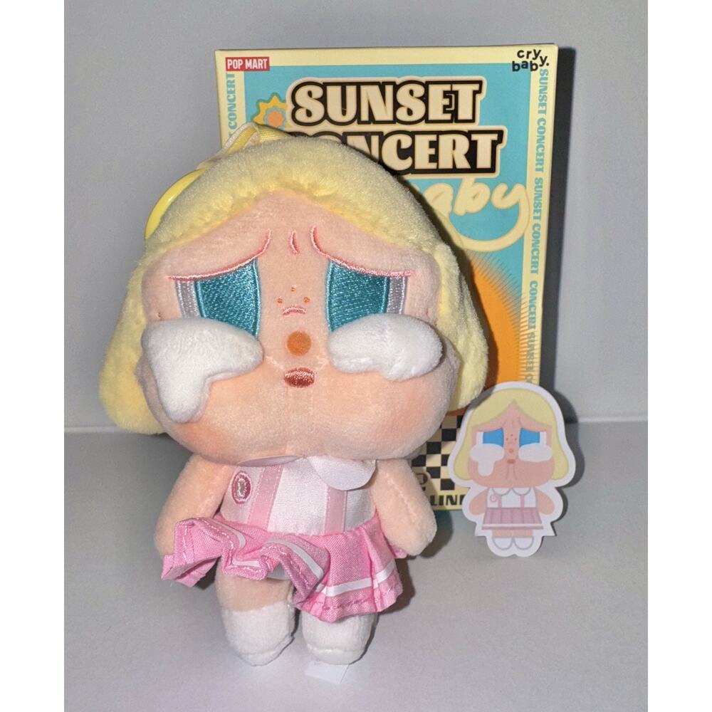 CRYBABY Sunset Concert Plush Pendant Confirm/Sealed Authentic PopMart US Seller - Picture 1 of 5